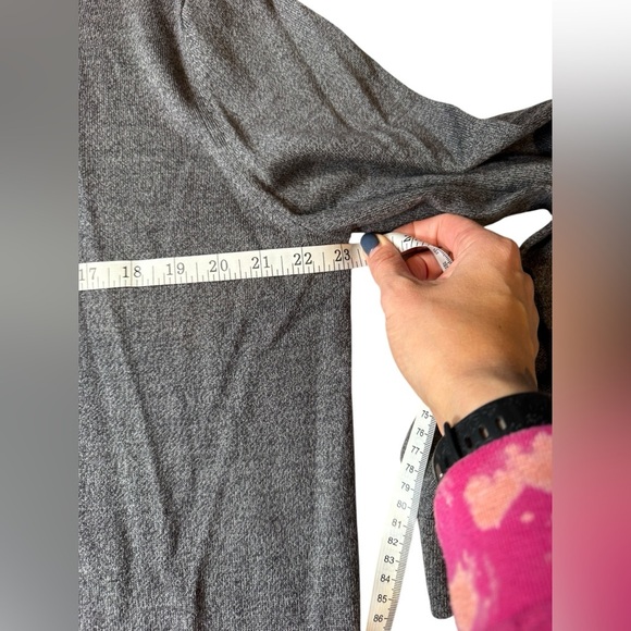 Banana Republic Italian Merino Wool Turtle Neck Sweater XL Gray N218 - Picture 2 of 9